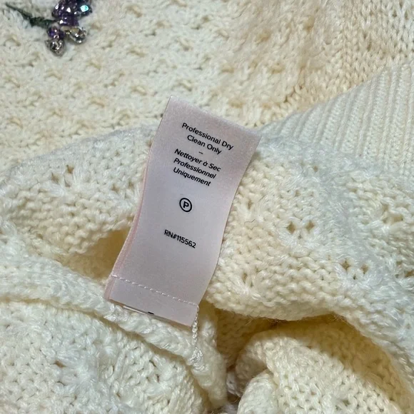 Floral Embroidered Cream Sweater - Picture 14 of 16